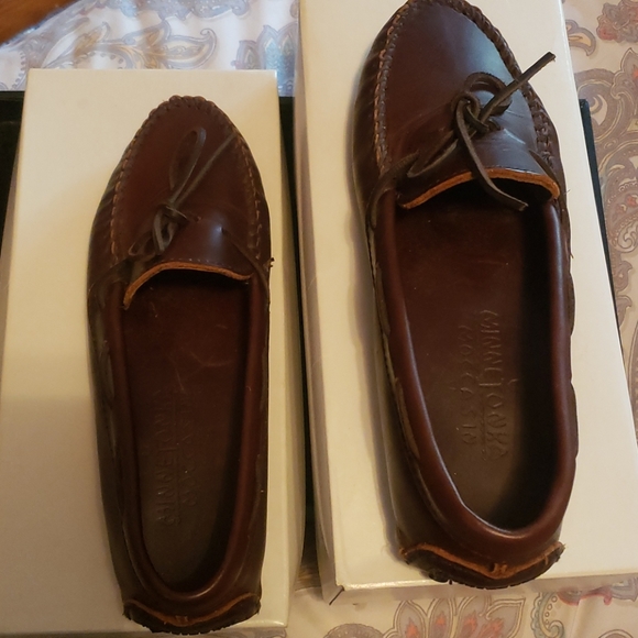 Minnetonka Shoes - Moccasins great shape